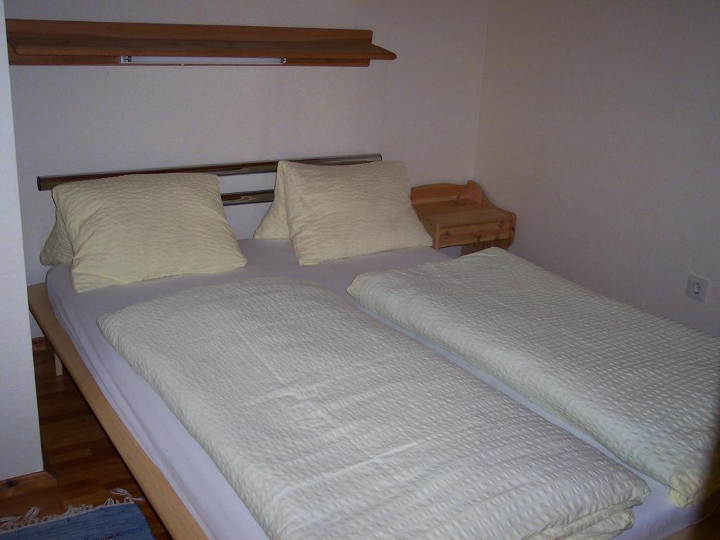 Haus Pock Apartments Presseggersee Quarto foto